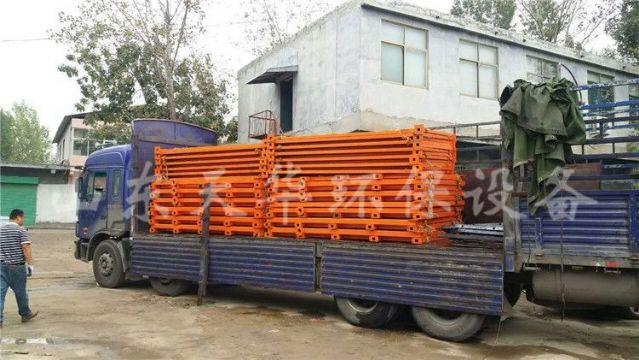 點擊查看詳細信息<br>標題：發(fā)貨現(xiàn)場 閱讀次數(shù)：1719